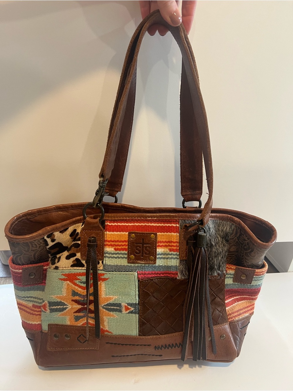 STS Ranchwear Chaynee Mountain (??) Multi-Material Patch Shoulder Bag - Picture 2 of 16